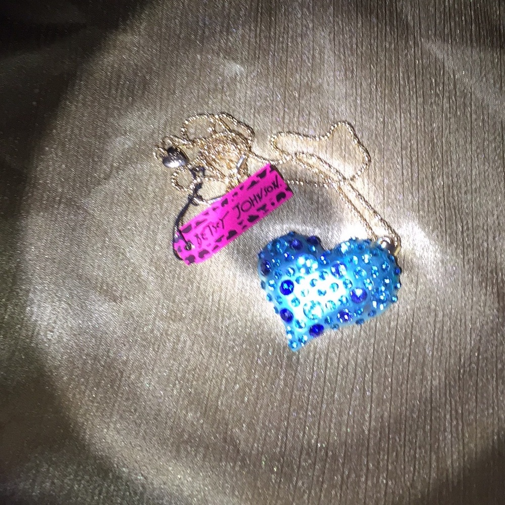🦋💙🆕 Betsey Johnson Teal & Blue Big Heart - Picture 1 of 6